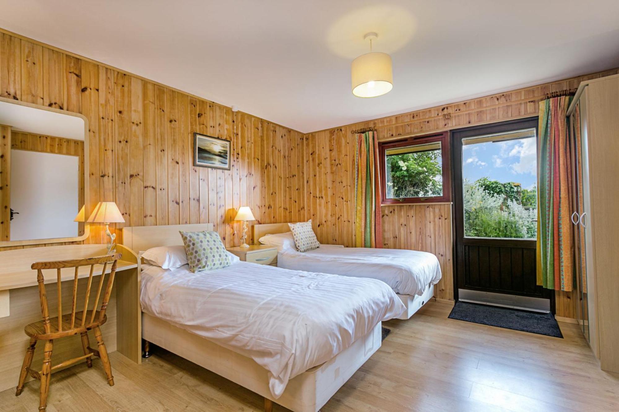 Laburnum Lodge Sleeps 6 Wheelchair Access مينهيد المظهر الخارجي الصورة